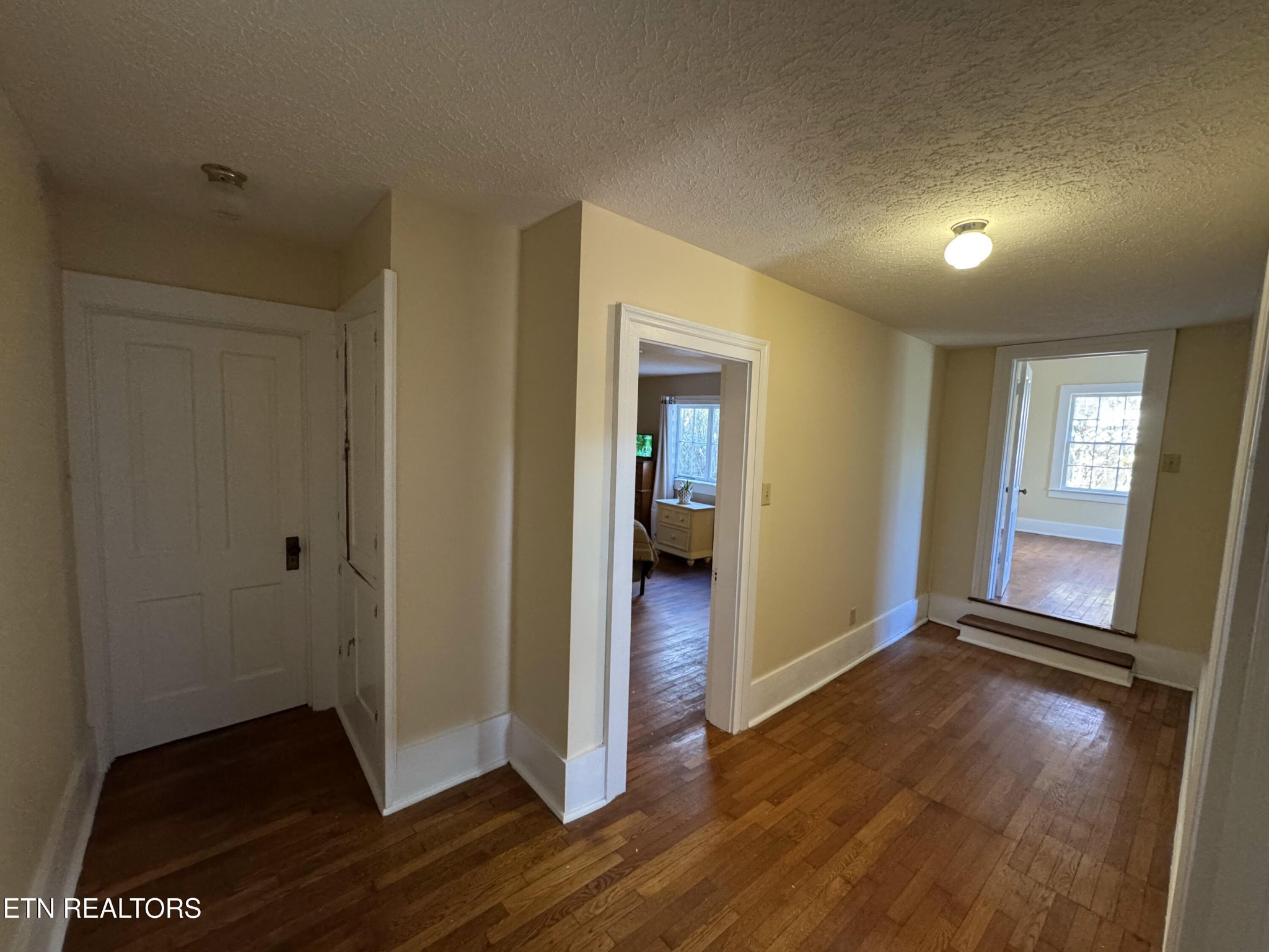 135 North Kentucky Street Kingston, TN 37763 - Photo 16 of 31