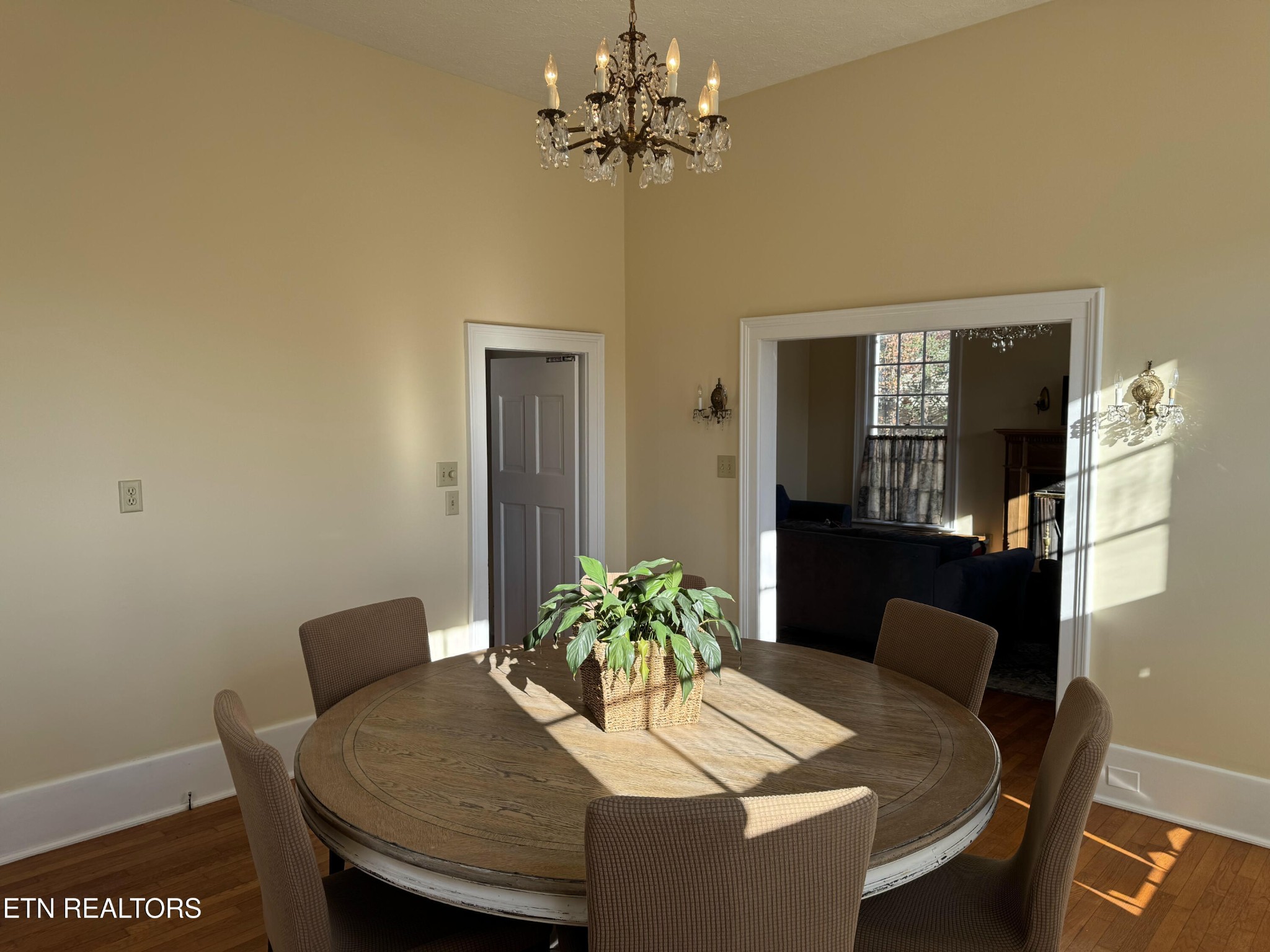 135 North Kentucky Street Kingston, TN 37763 - Photo 10 of 31