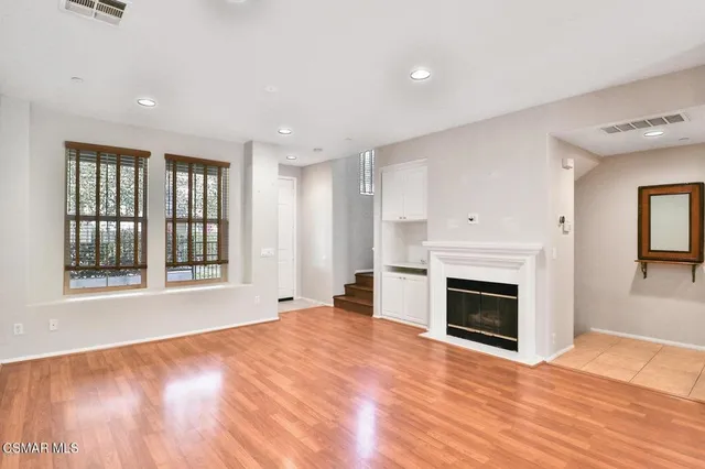 $3,700 | 115 Via Aldea, Newbury Park, CA 91320