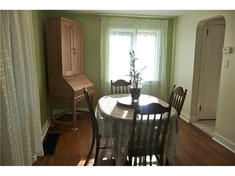 21 Kennedy Lane McKees Rocks, PA 15136 - Photo 10 of 16 Dining Room.