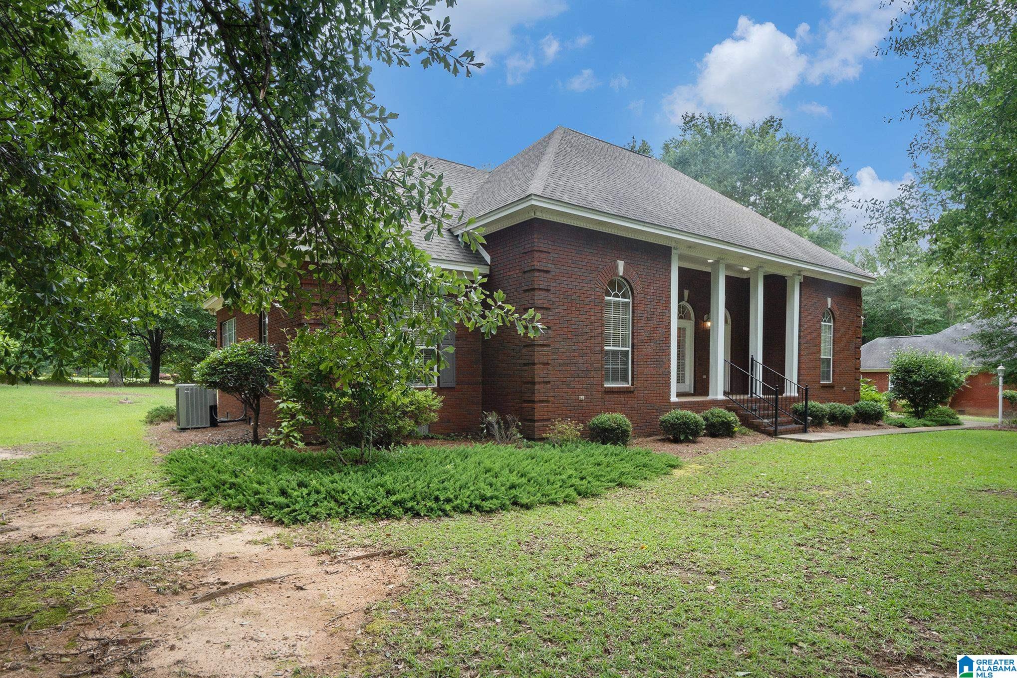 802 Golf Drive Clanton, AL 35045 - Photo 4 of 27