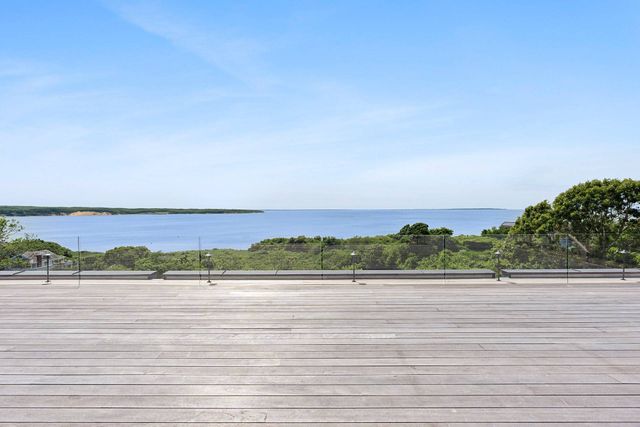 $14,495,000 | 15 North North Neck Lane, Montauk, NY 11954