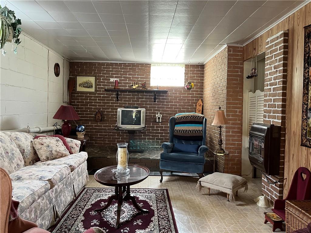 1678 Smith Township State Road Burgettstown, PA 15021 - Photo 15 of 17 Gallery Image 15