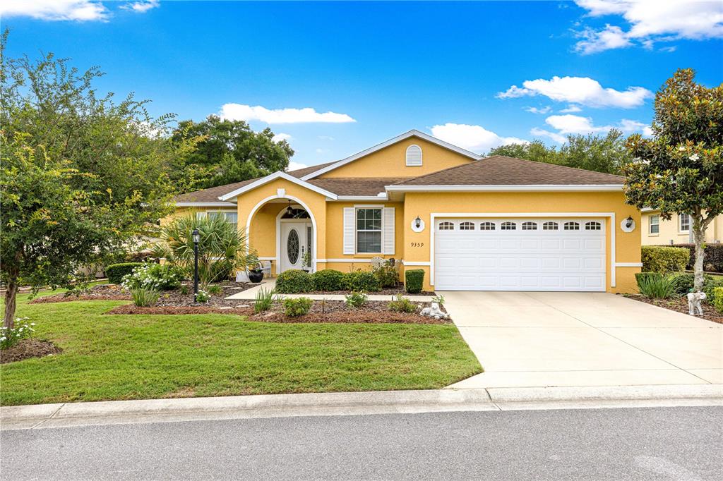 9359 Southwest 94th Loop Ocala, FL 34481 - Photo 1 of 66
