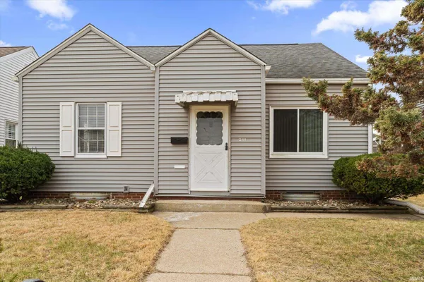 $165,500 | 2111 Inglewood Place, South Bend, IN 46616