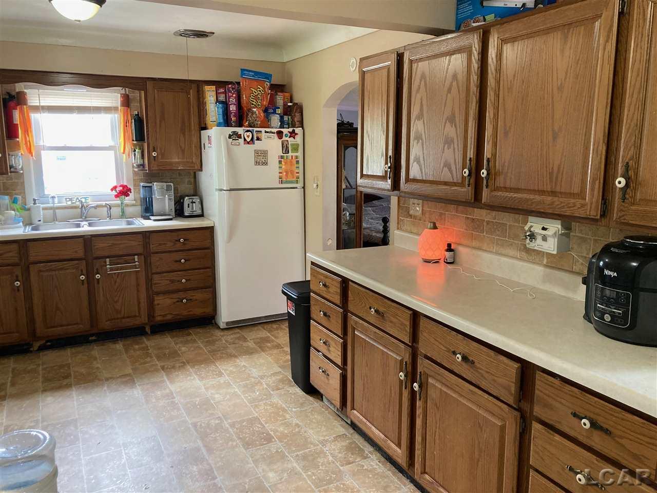 5526 West Beecher Road Adrian, MI 49221 - Photo 13 of 20 50049179-12.JPG