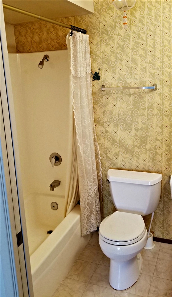 6389 Rancho Mission Road, Unit 4 San Diego, CA 92108 - Photo 14 of 18