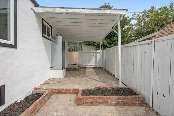 $479,900 | 215 West Lugonia Avenue, Redlands, CA 92374