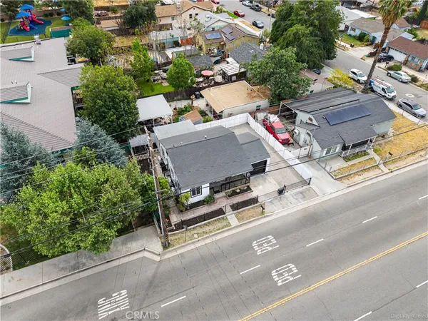 $479,900 | 215 West Lugonia Avenue, Redlands, CA 92374