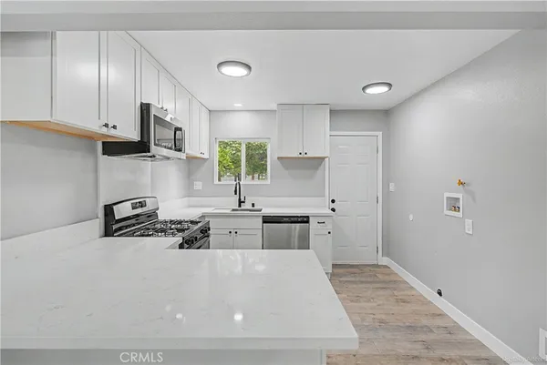 $479,900 | 215 West Lugonia Avenue, Redlands, CA 92374