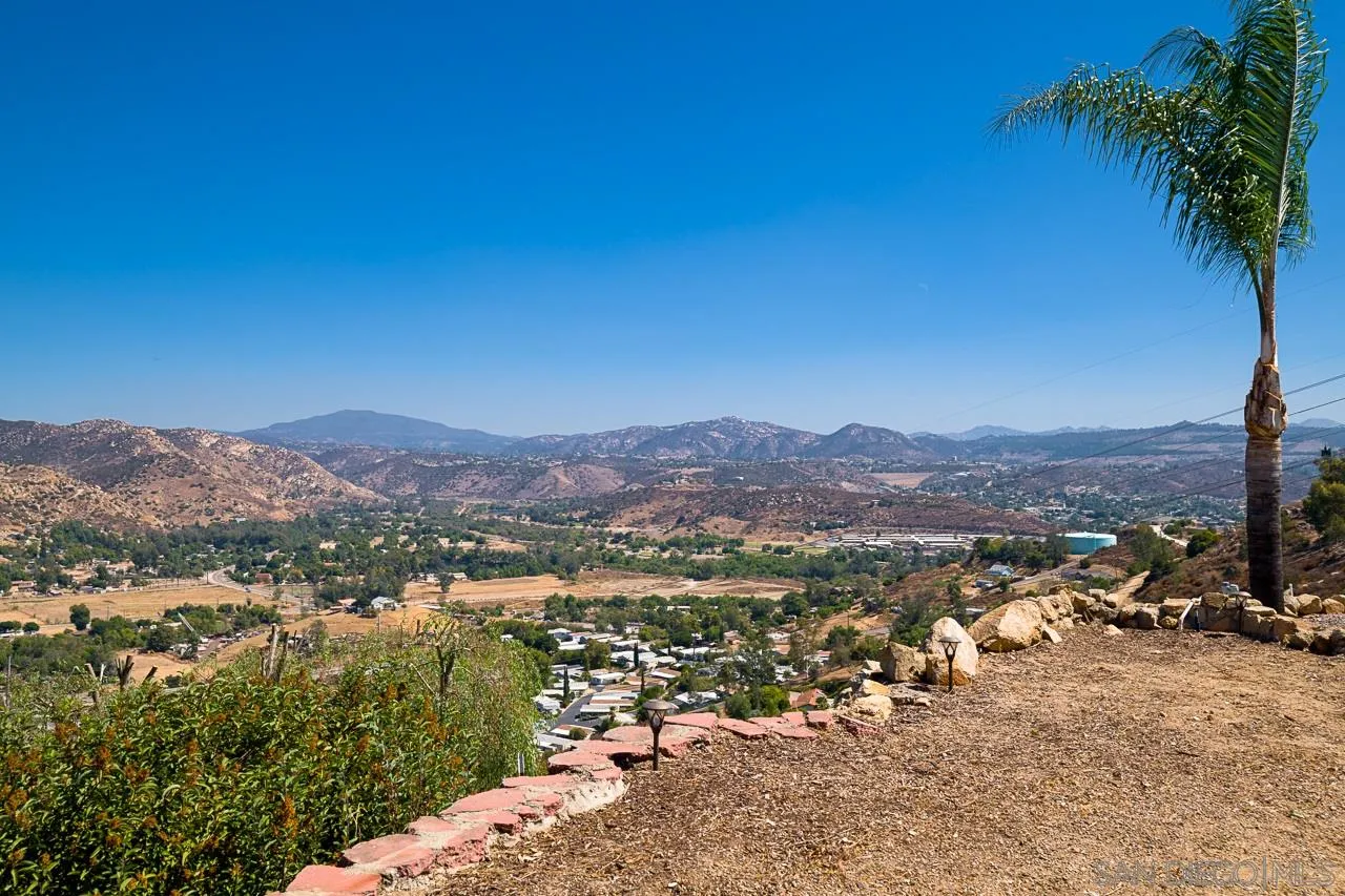 12111 Serena Road Lakeside, CA 92040 - Photo 24 of 36 Gallery Image 24