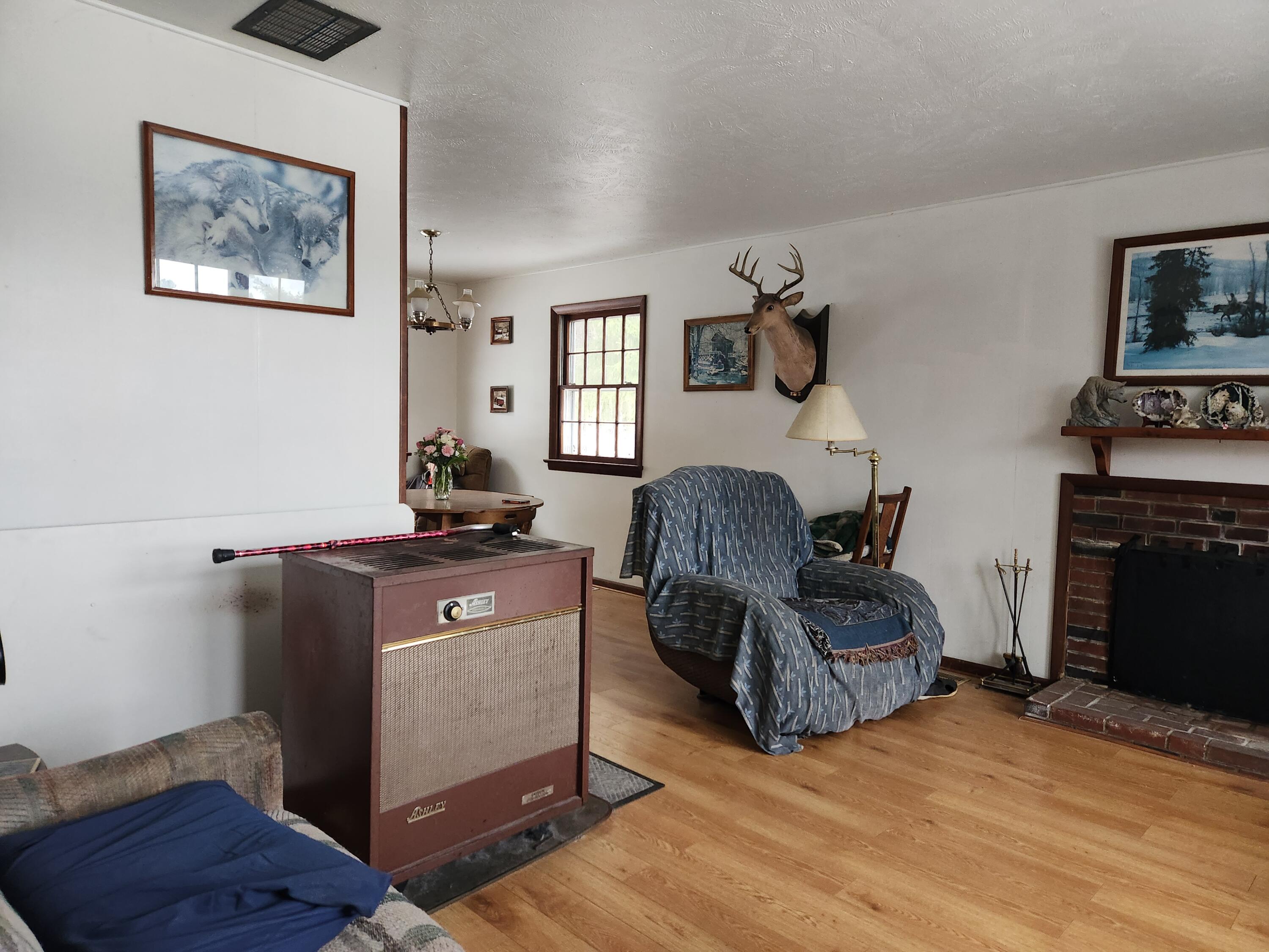 86 Beach Road Lincolnville, ME 04849 - Photo 17 of 40 20251213_102748