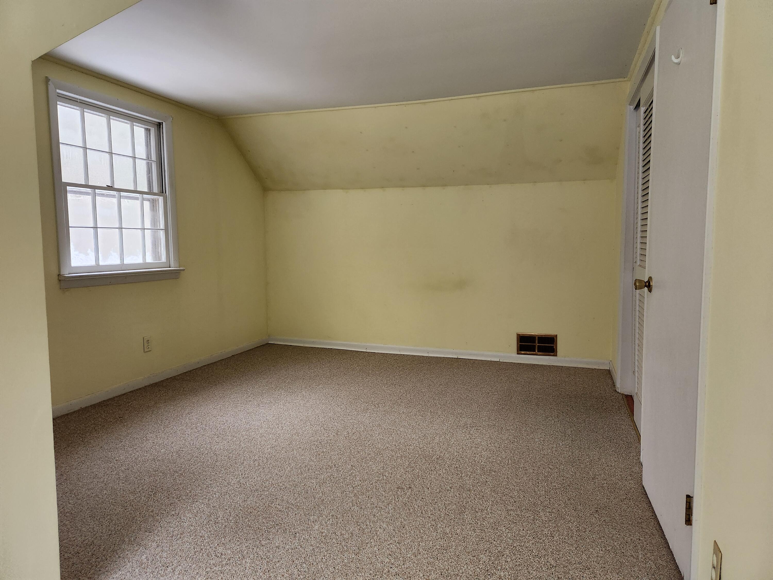 86 Beach Road Lincolnville, ME 04849 - Photo 29 of 40 20251213_102615