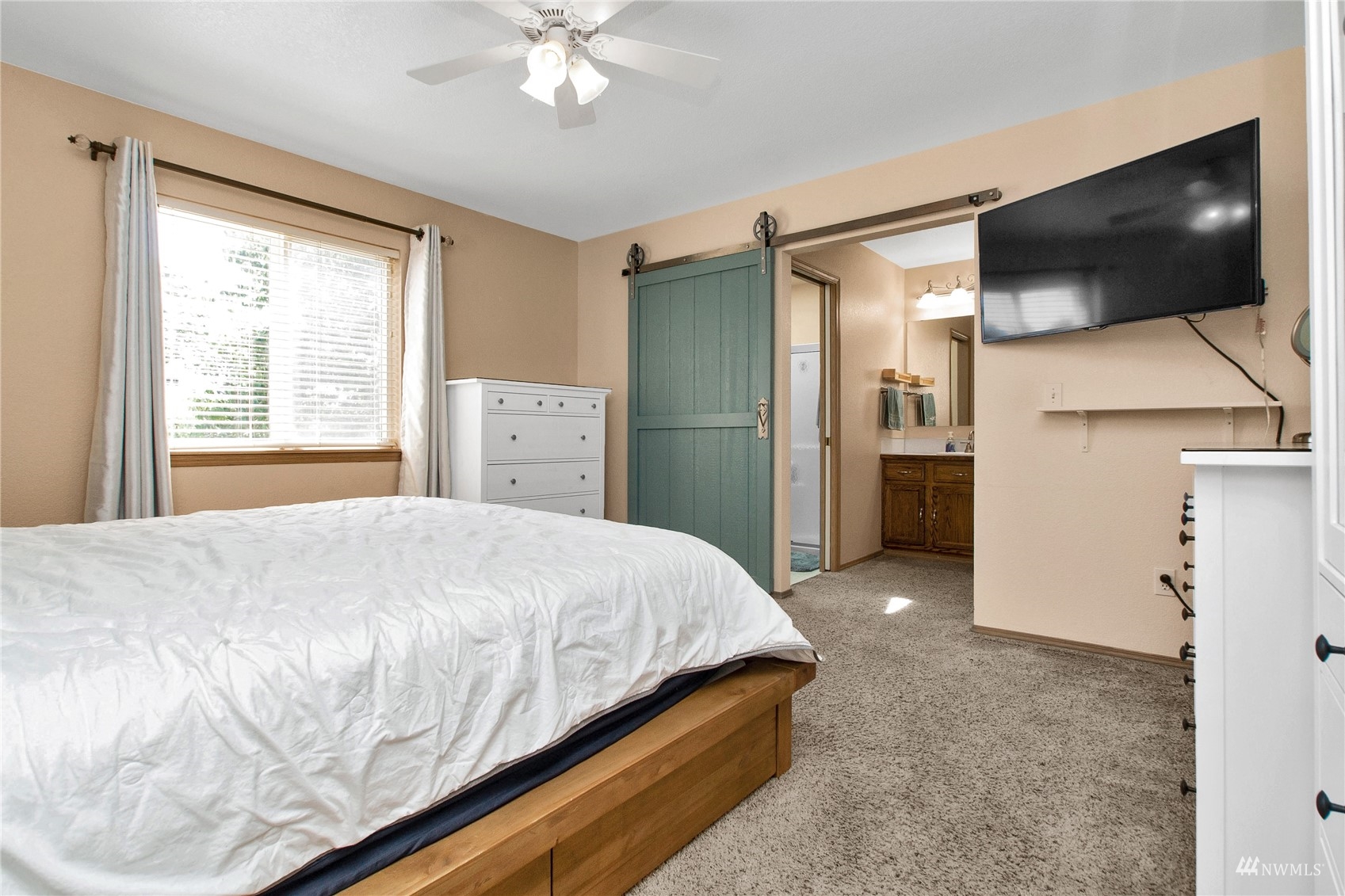 9240 Applegate Loop Southwest Rochester, WA 98579 - Photo 12 of 22