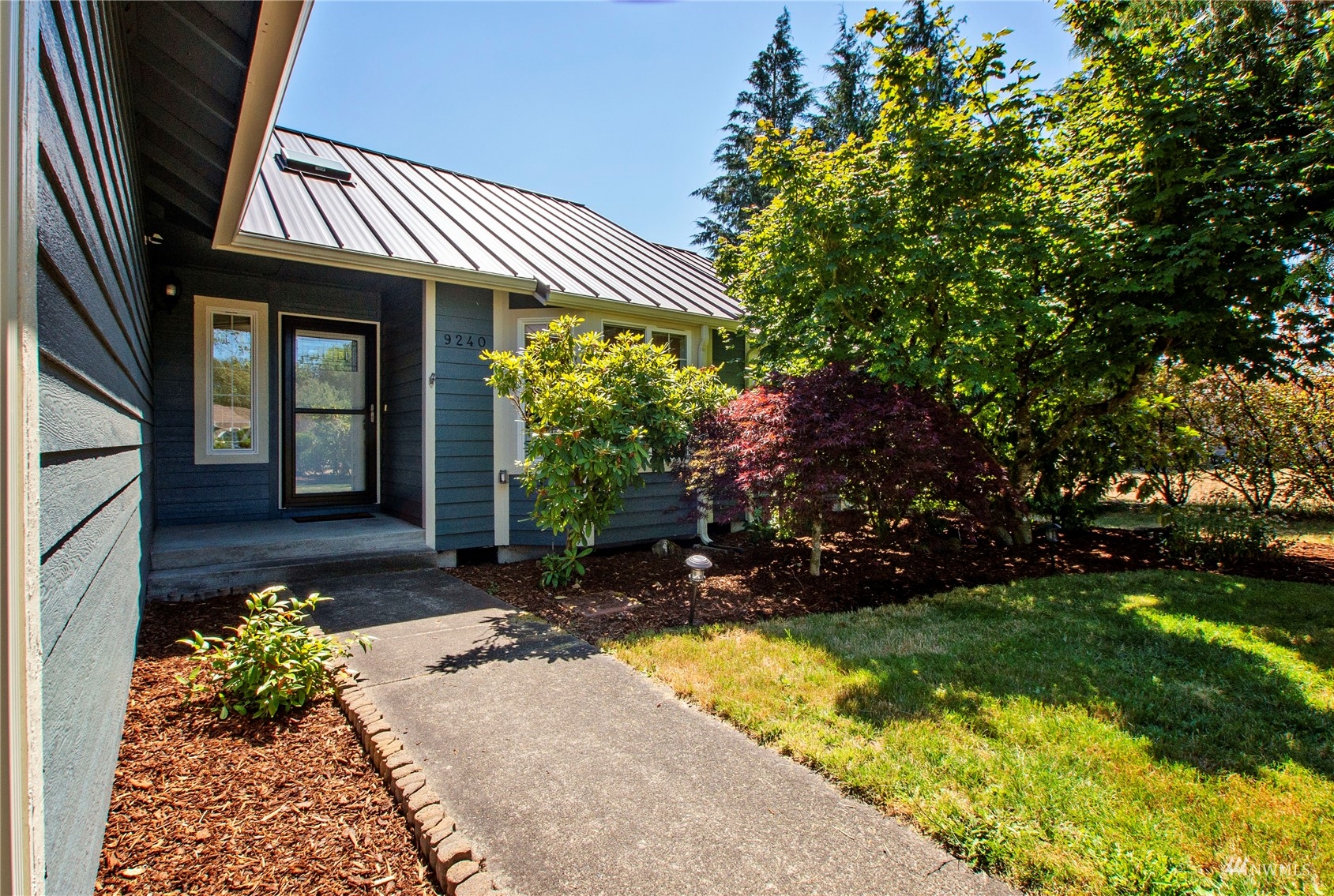 9240 Applegate Loop Southwest Rochester, WA 98579 - Photo 2 of 22