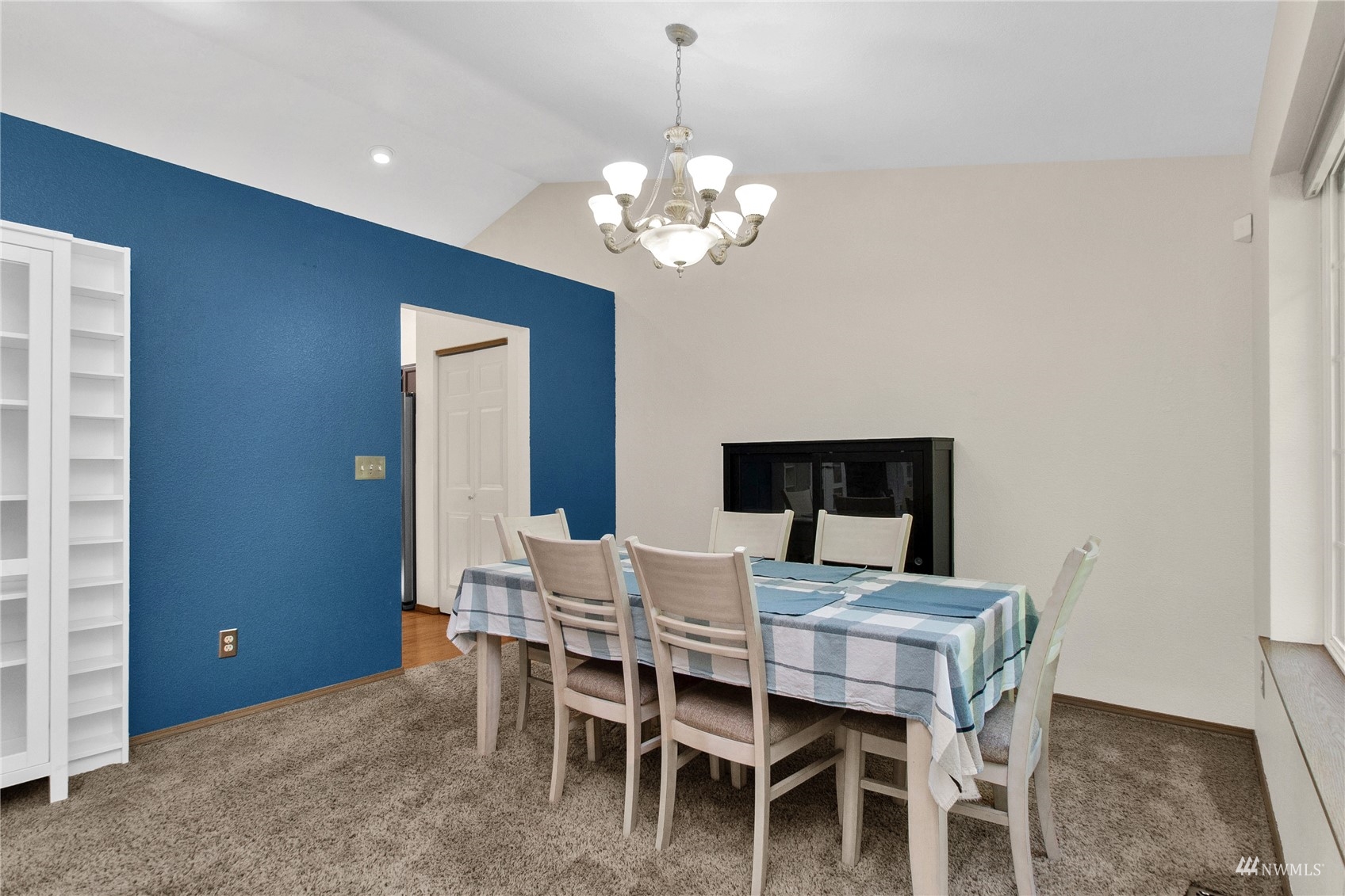 9240 Applegate Loop Southwest Rochester, WA 98579 - Photo 5 of 22