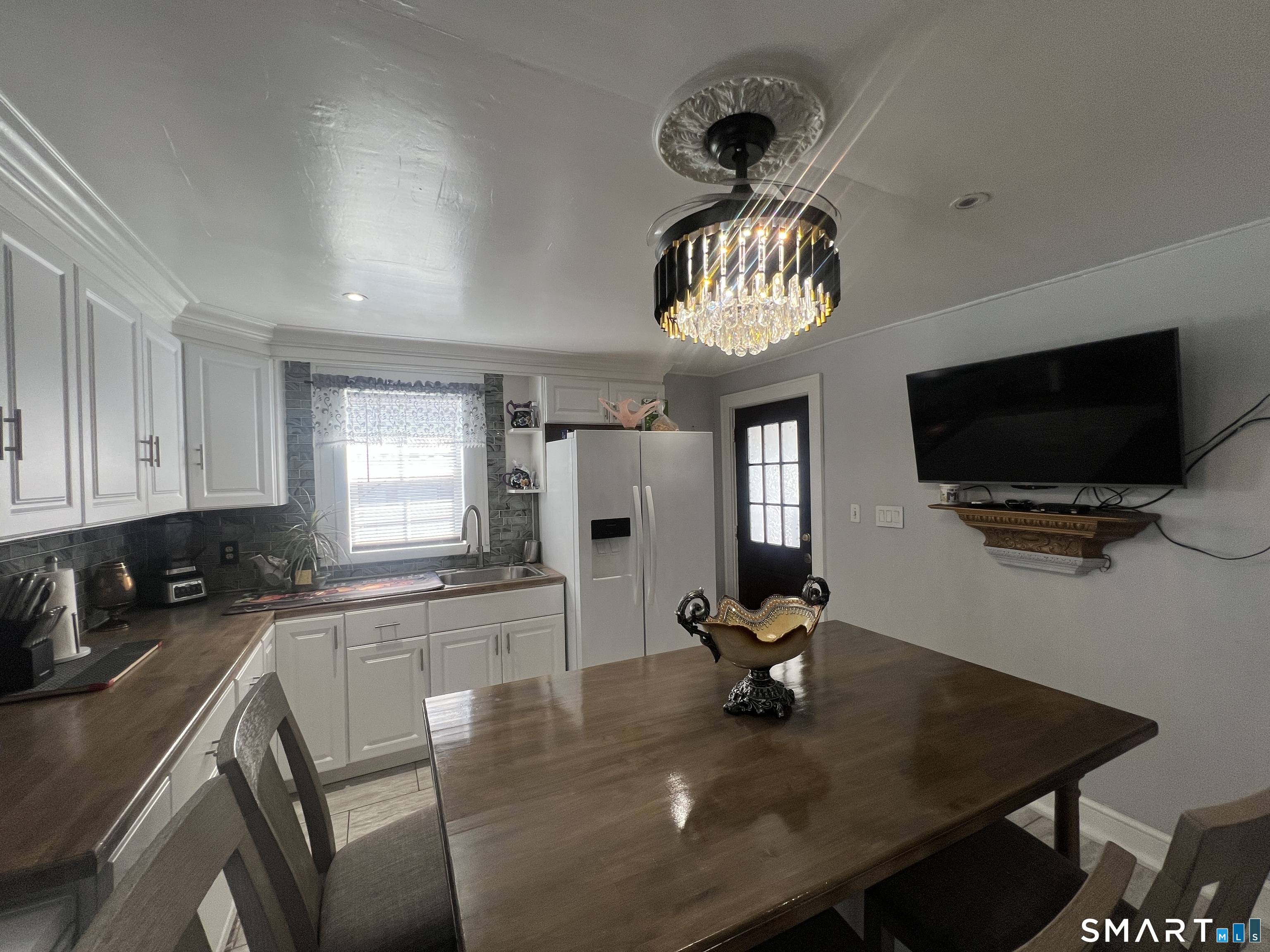 755 Congress Avenue Waterbury, CT 06708 - Photo 9 of 36