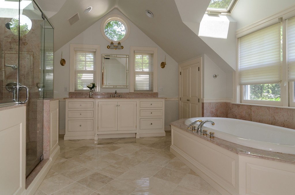 22 Leighton Road Wellesley, MA 02482 - Photo 12 of 15