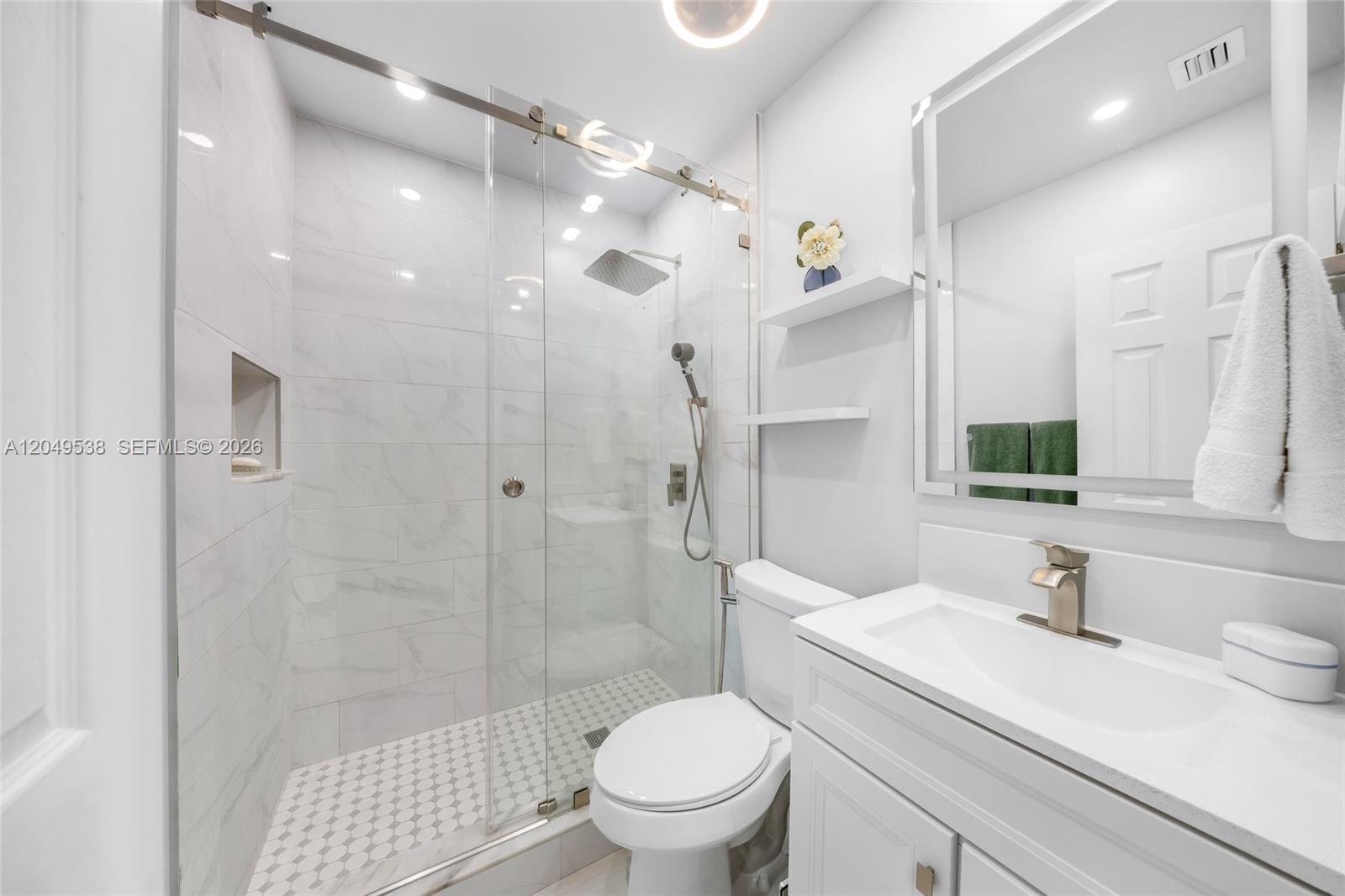 490 West 33rd Place Hialeah, FL 33012 - Photo 18 of 25