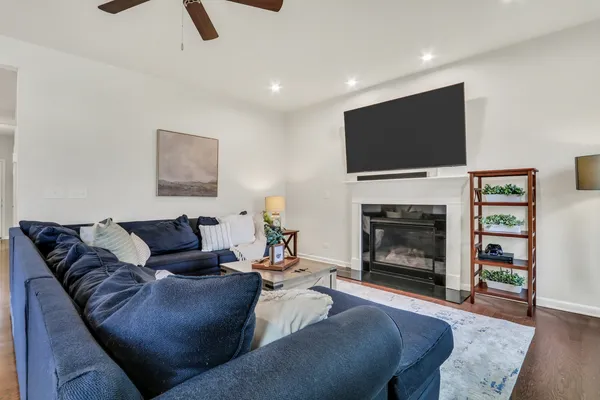 $439,900 | 3132 Concord Lane, Wadsworth, IL 60083