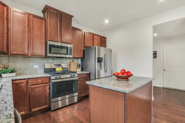 $439,900 | 3132 Concord Lane, Wadsworth, IL 60083