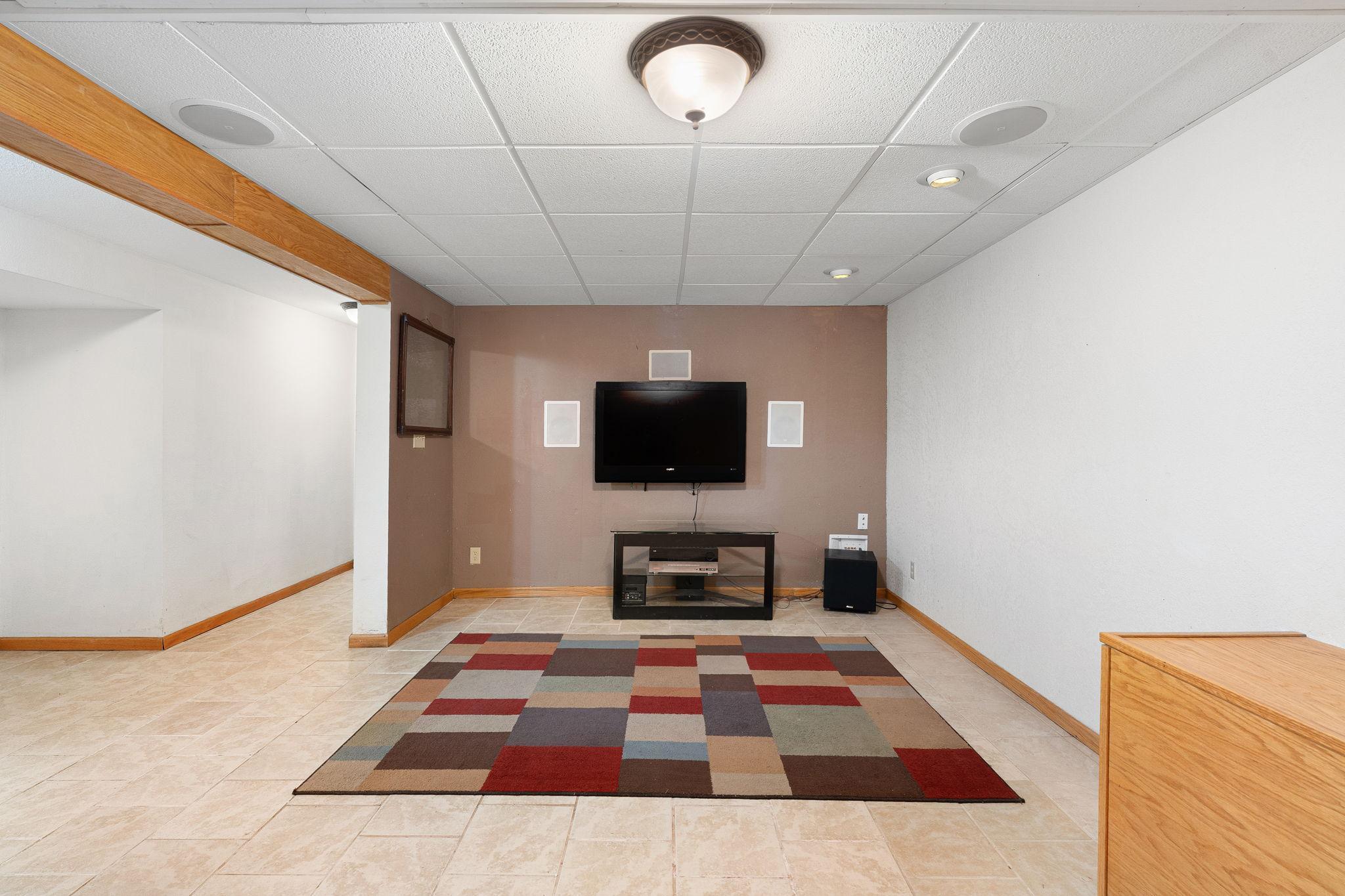 581 Havana Road Owatonna, MN 55060 - Photo 18 of 54