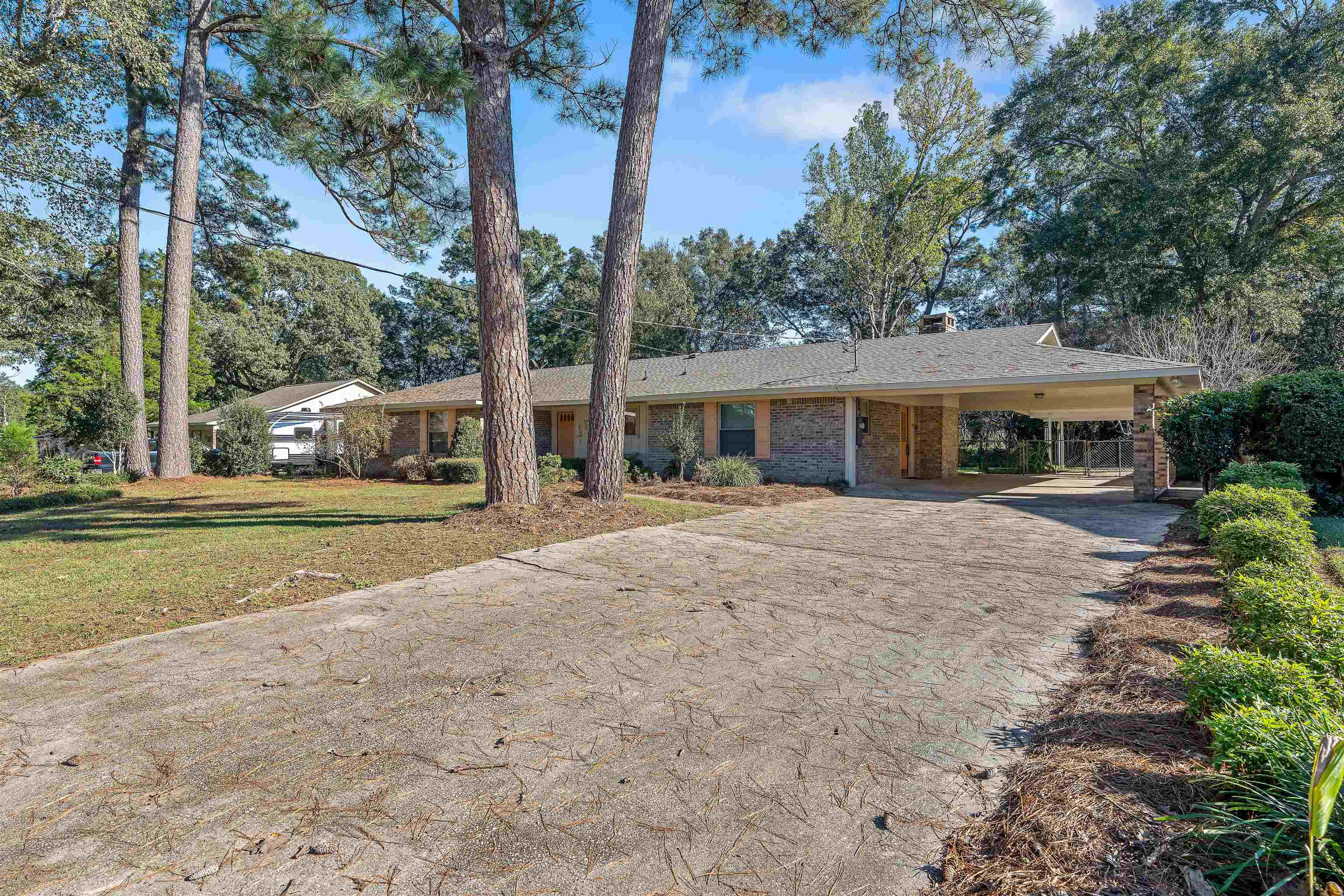 621 Spanish Main Daphne, AL 36527 - Photo 3 of 29 Front Of Structure