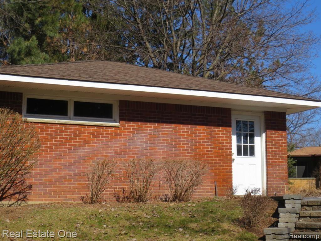 200 Charles Road Rochester, MI 48307 - Photo 21 of 23 IMG_4269.jpg
