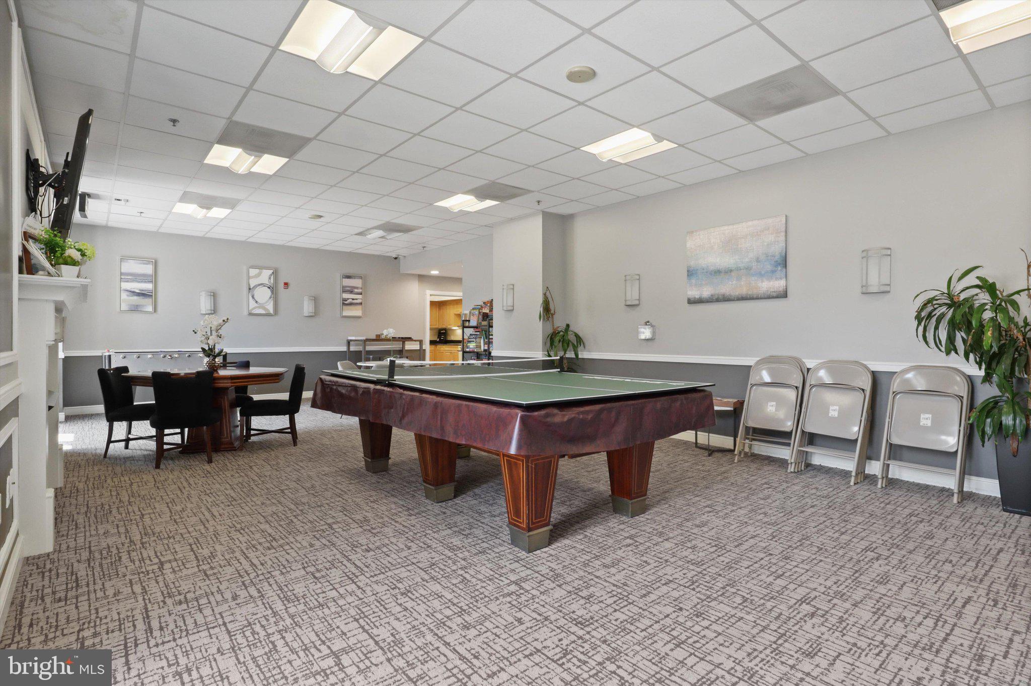2726 Gallows Road, Unit 1110 Vienna, VA 22180 - Photo 24 of 40 Community Amenity