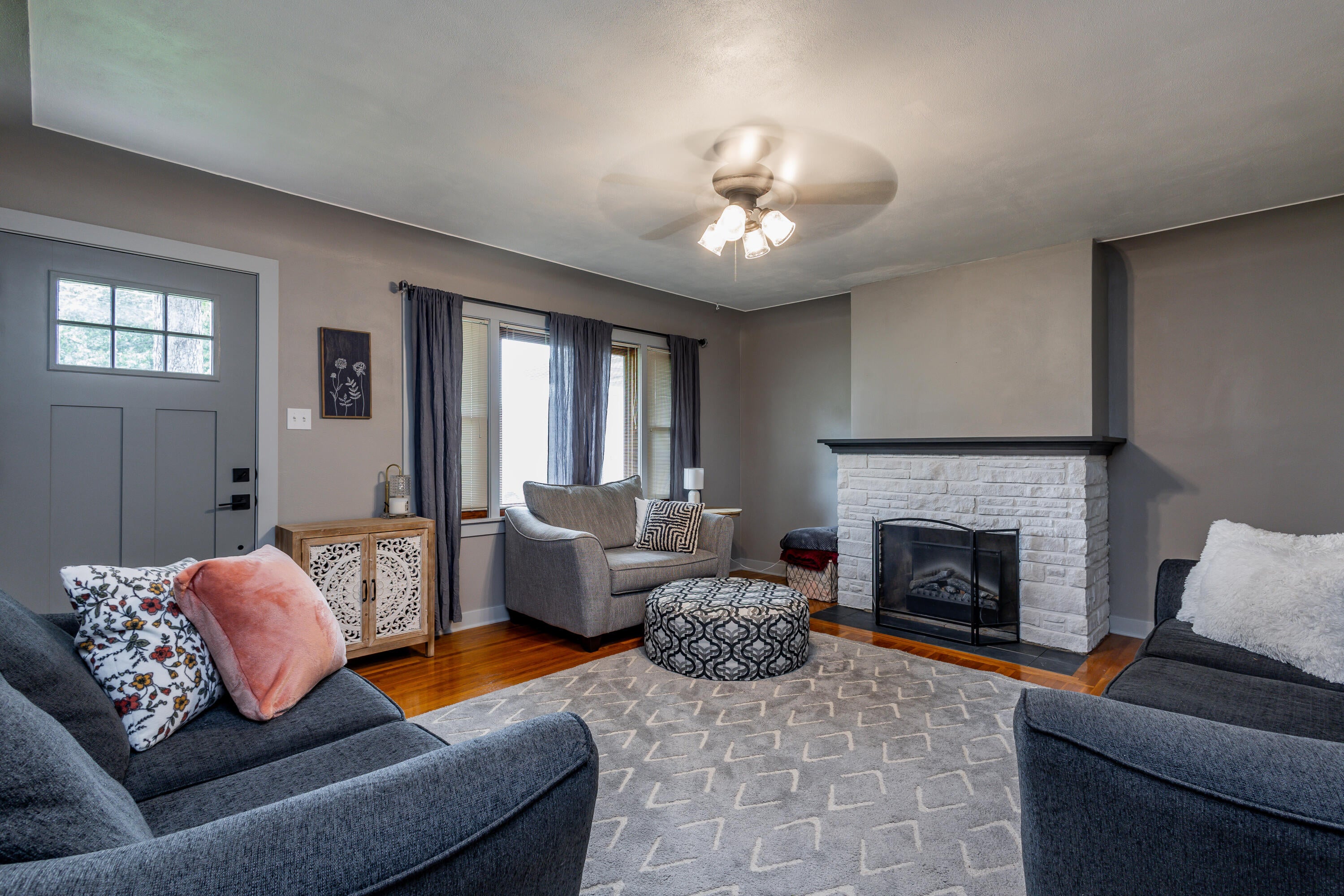3023 Rock Ridge Road Jefferson City, MO 65109 - Photo 4 of 49 Gallery Image 4