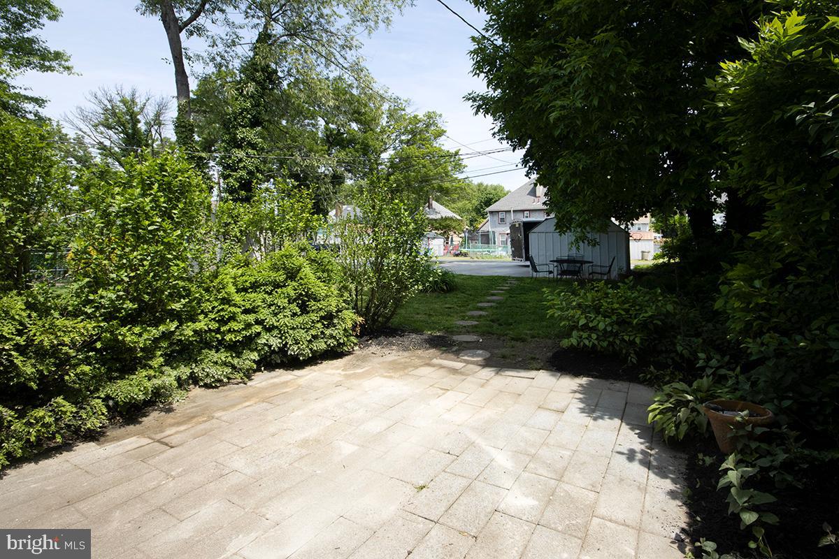 223 Pennsylvania Road Brooklawn, NJ 08030 - Photo 4 of 37 Gallery Image 4