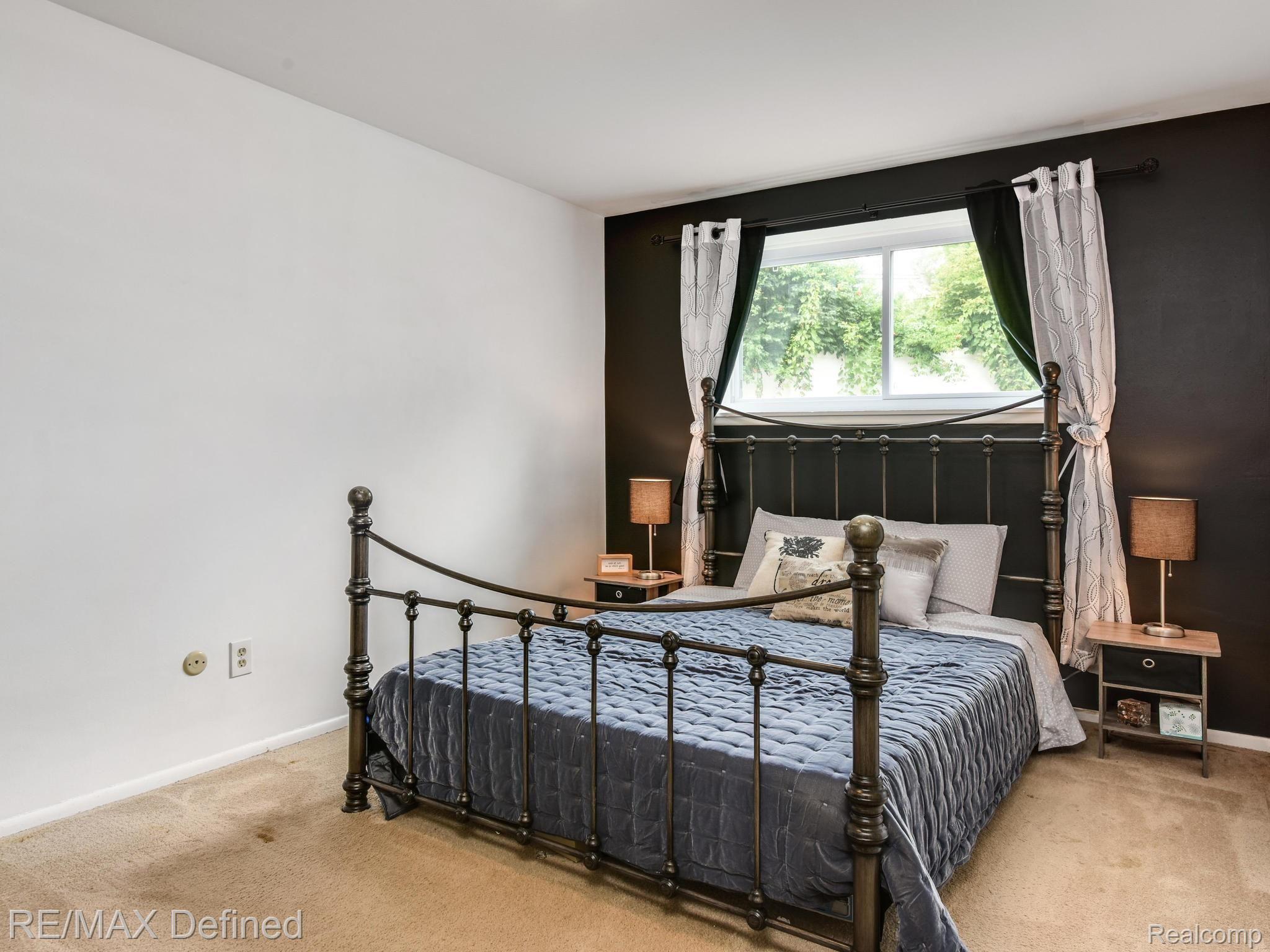 4345 Crooks Road Royal Oak, MI 48073 - Photo 9 of 16 10.jpg