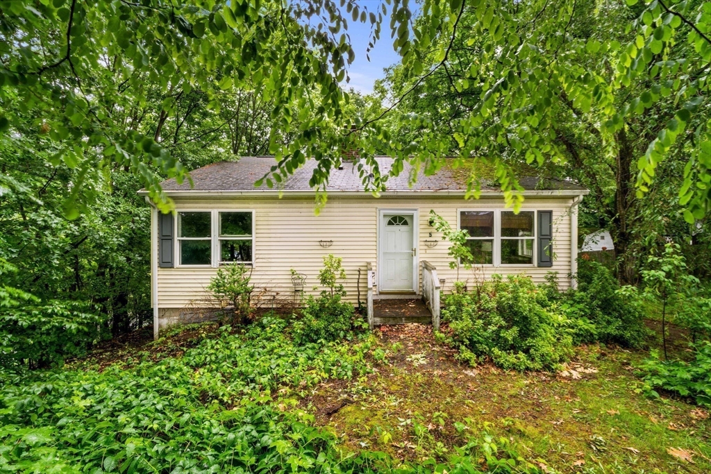 7 Upland Road Natick, MA 01760 - Photo 8 of 15