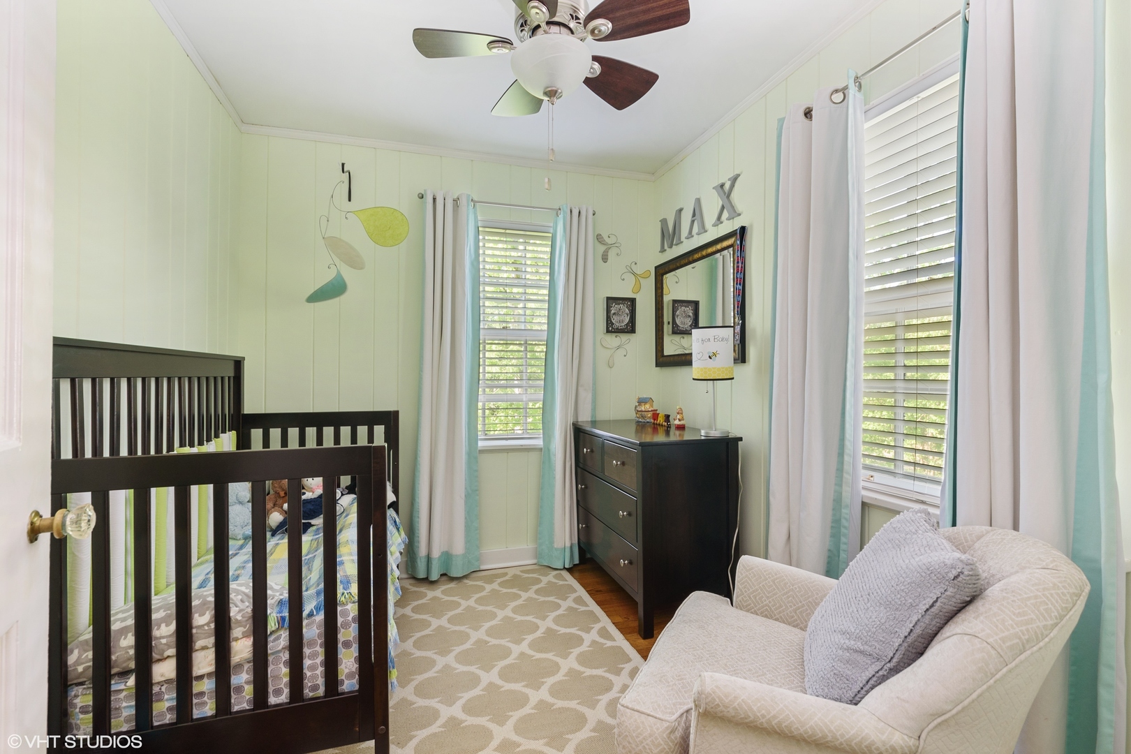 181 Ridge Road Highland Park, IL 60035 - Photo 12 of 16 a bedroom with furniture and a window