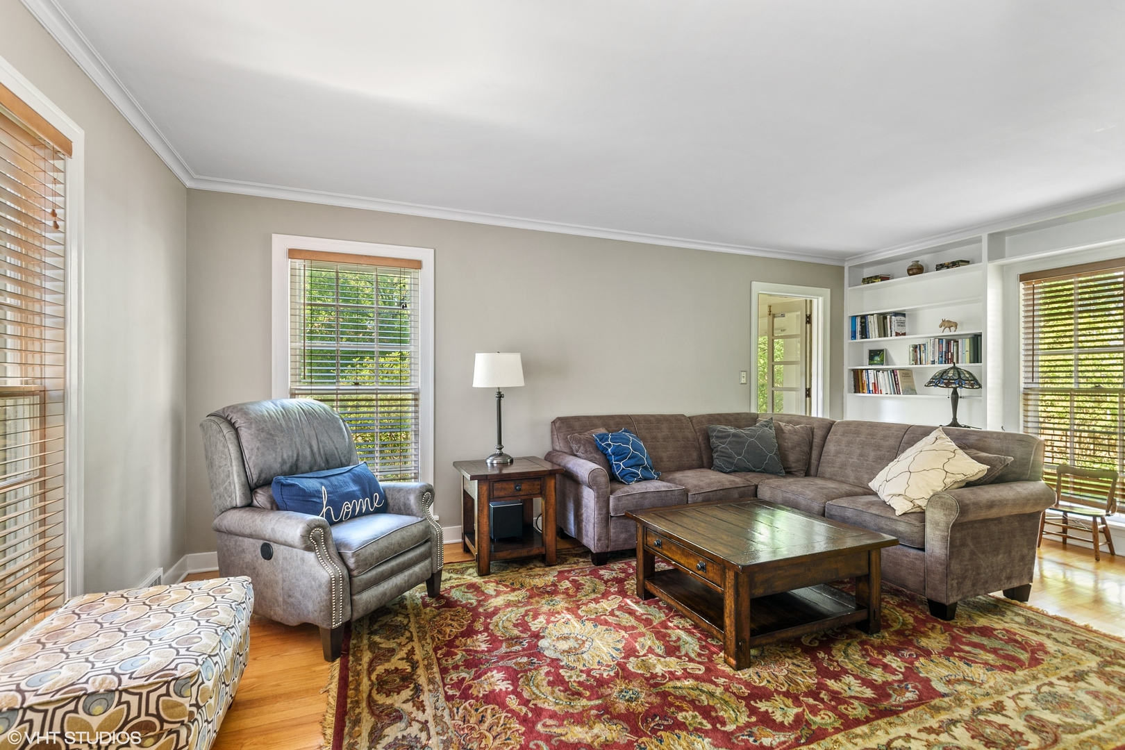 181 Ridge Road Highland Park, IL 60035 - Photo 7 of 16 a living room with furniture and a large window