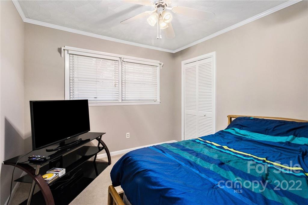 1368 Caleb Setzer Road Newton, NC 28658 - Photo 27 of 34 Gallery Image 27