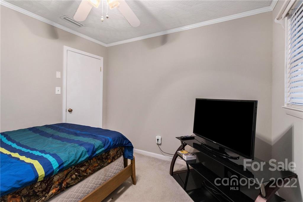 1368 Caleb Setzer Road Newton, NC 28658 - Photo 28 of 34 Gallery Image 28