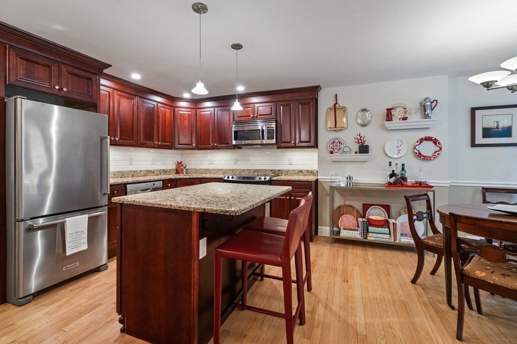 18 Appleton Street, Unit 1 Boston, MA 02116 - Photo 3 of 18 Gallery Image 3