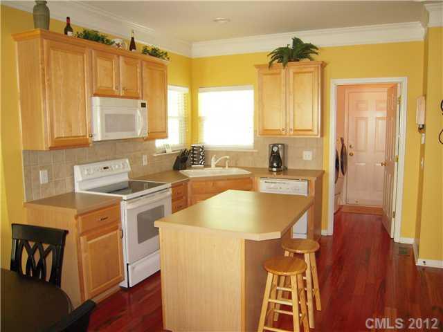 19317 Ruffner Drive Cornelius, NC 28031 - Photo 5 of 16 Gallery Image 5