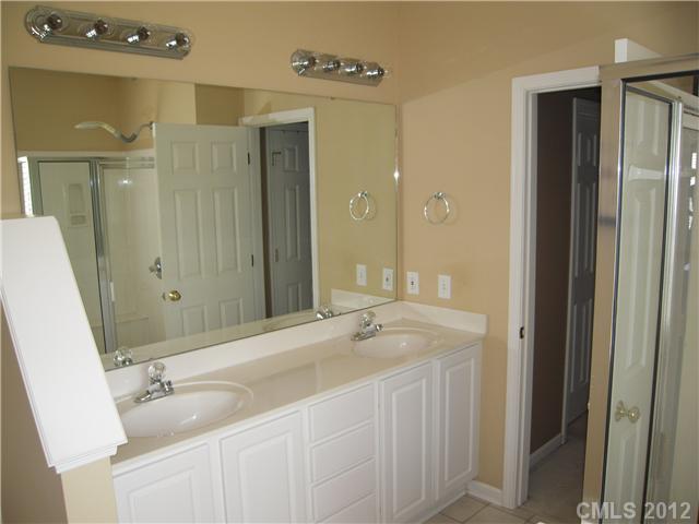 19317 Ruffner Drive Cornelius, NC 28031 - Photo 9 of 16 Gallery Image 9