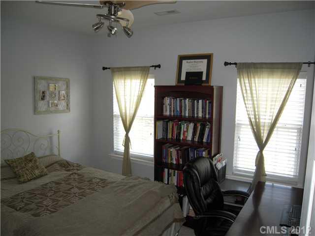 19317 Ruffner Drive Cornelius, NC 28031 - Photo 10 of 16 Gallery Image 10
