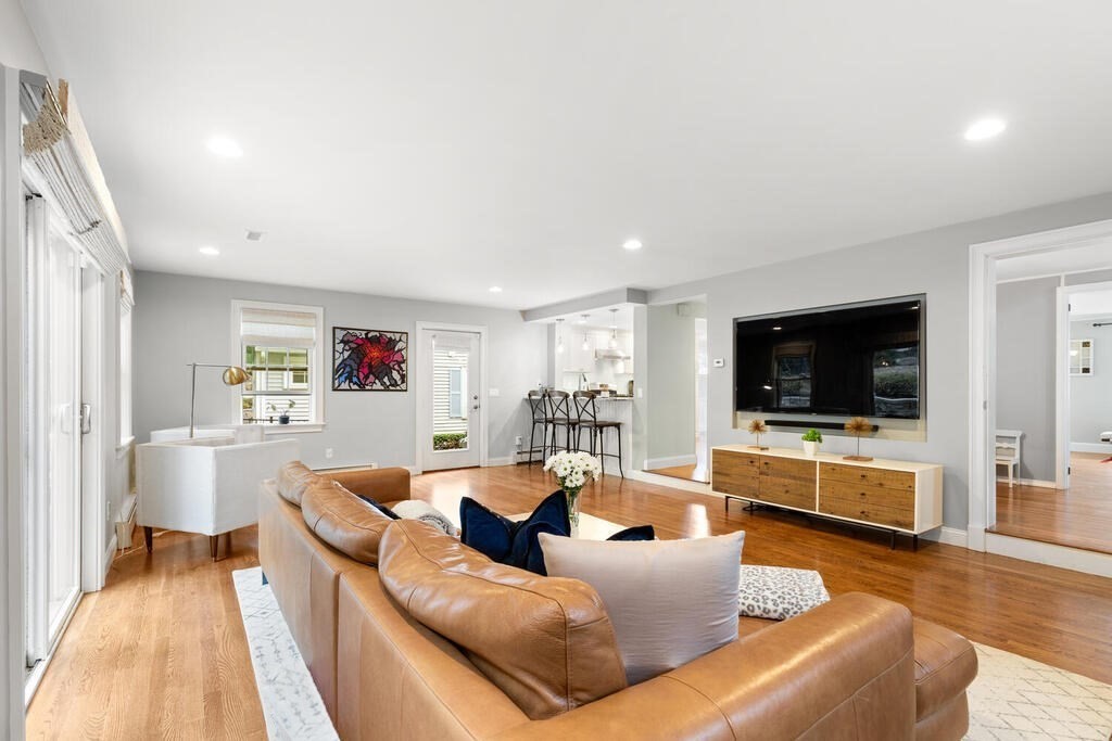 92 Glenburn Road Arlington, MA 02476 - Photo 16 of 42 Gallery Image 16