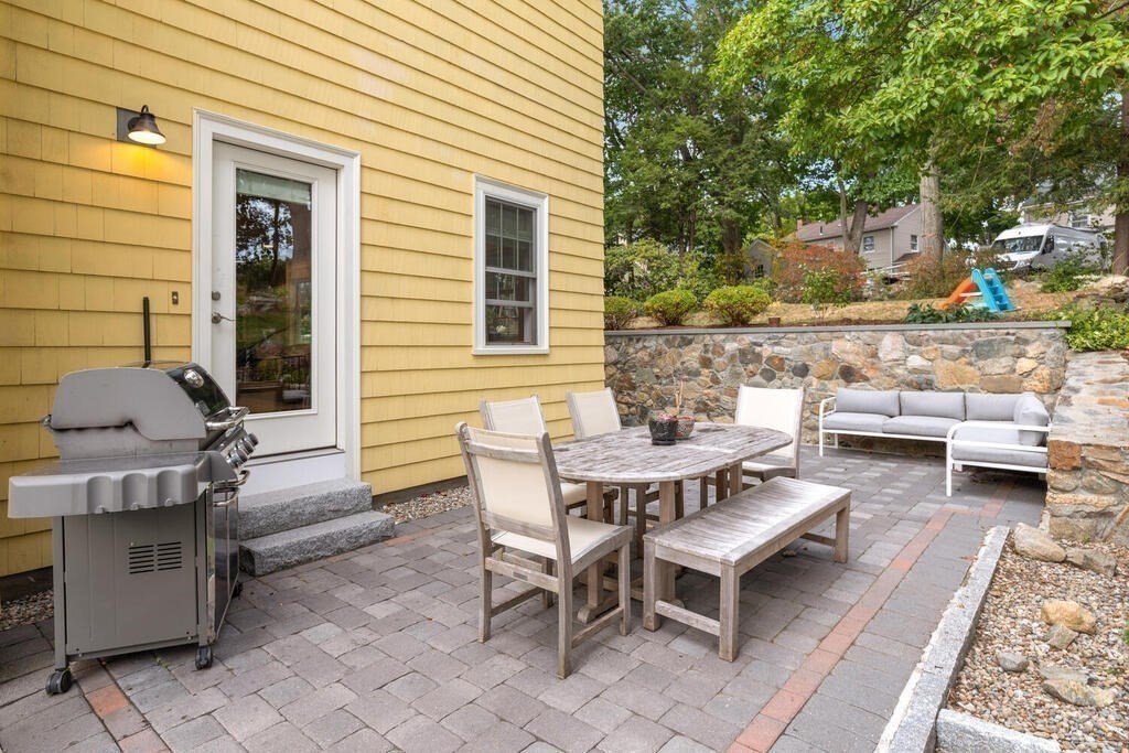 92 Glenburn Road Arlington, MA 02476 - Photo 39 of 42 Gallery Image 39