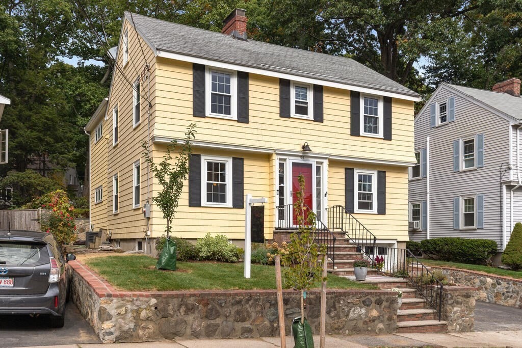 92 Glenburn Road Arlington, MA 02476 - Photo 9 of 42 Gallery Image 9