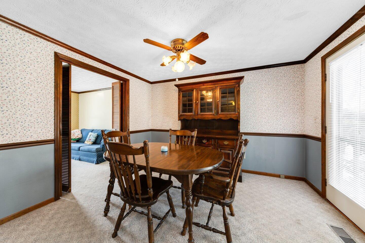 529 Clotts Road Columbus, OH 43230 - Photo 9 of 40 5D9A4596.jpg-SMALL