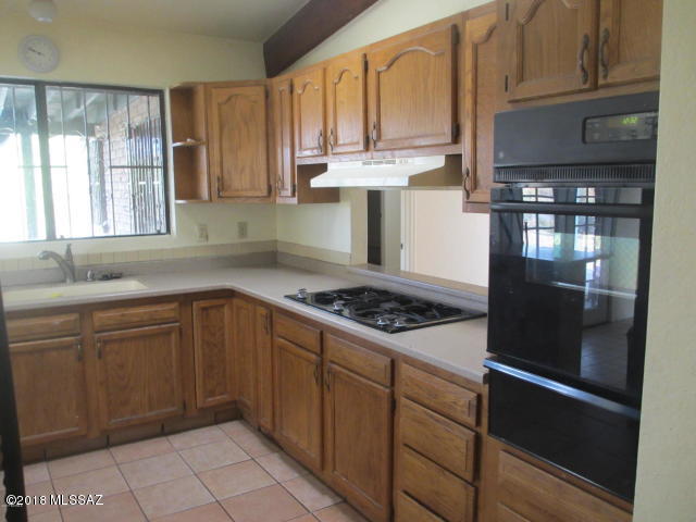 1063 Pendleton Drive Rio Rico, AZ 85648 - Photo 10 of 46