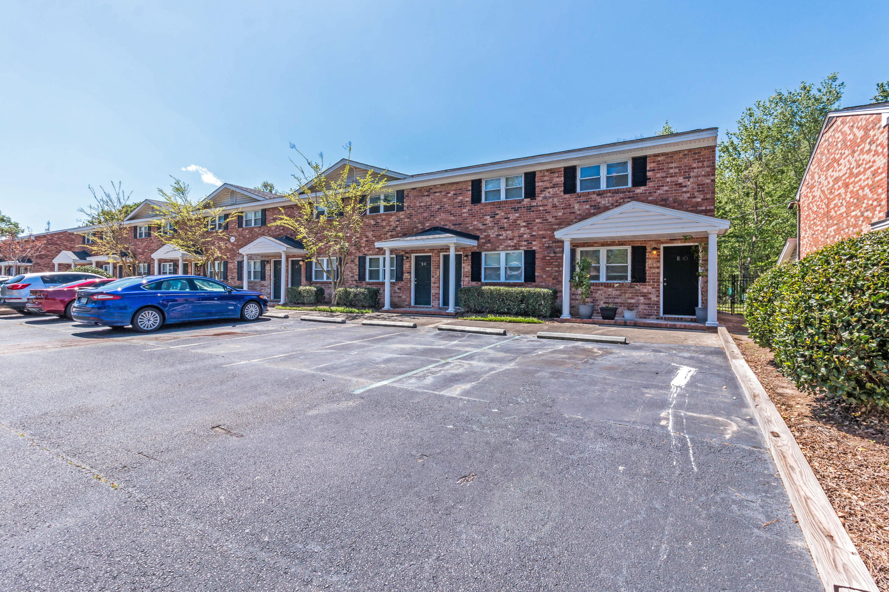 1848 Mepkin Road, Unit E10 Charleston, SC 29407 - Photo 1 of 21 1848 Mepkin Apt E10