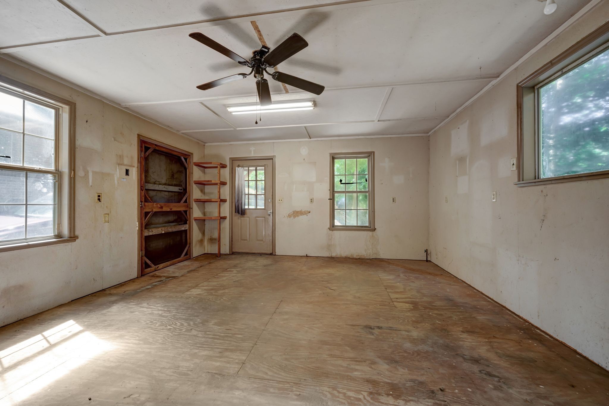 10770 Lakeview Road Bon Aqua, TN 37025 - Photo 26 of 29 Gallery Image 26
