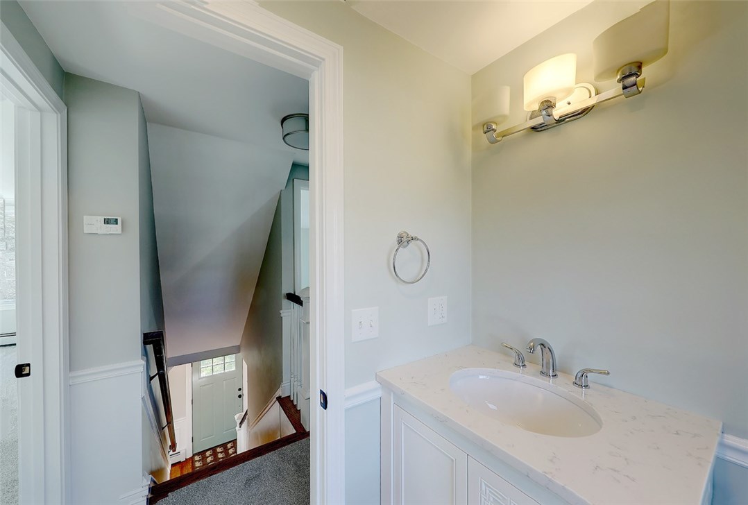 9 Humphreys Road Barrington, RI 02806 - Photo 23 of 30