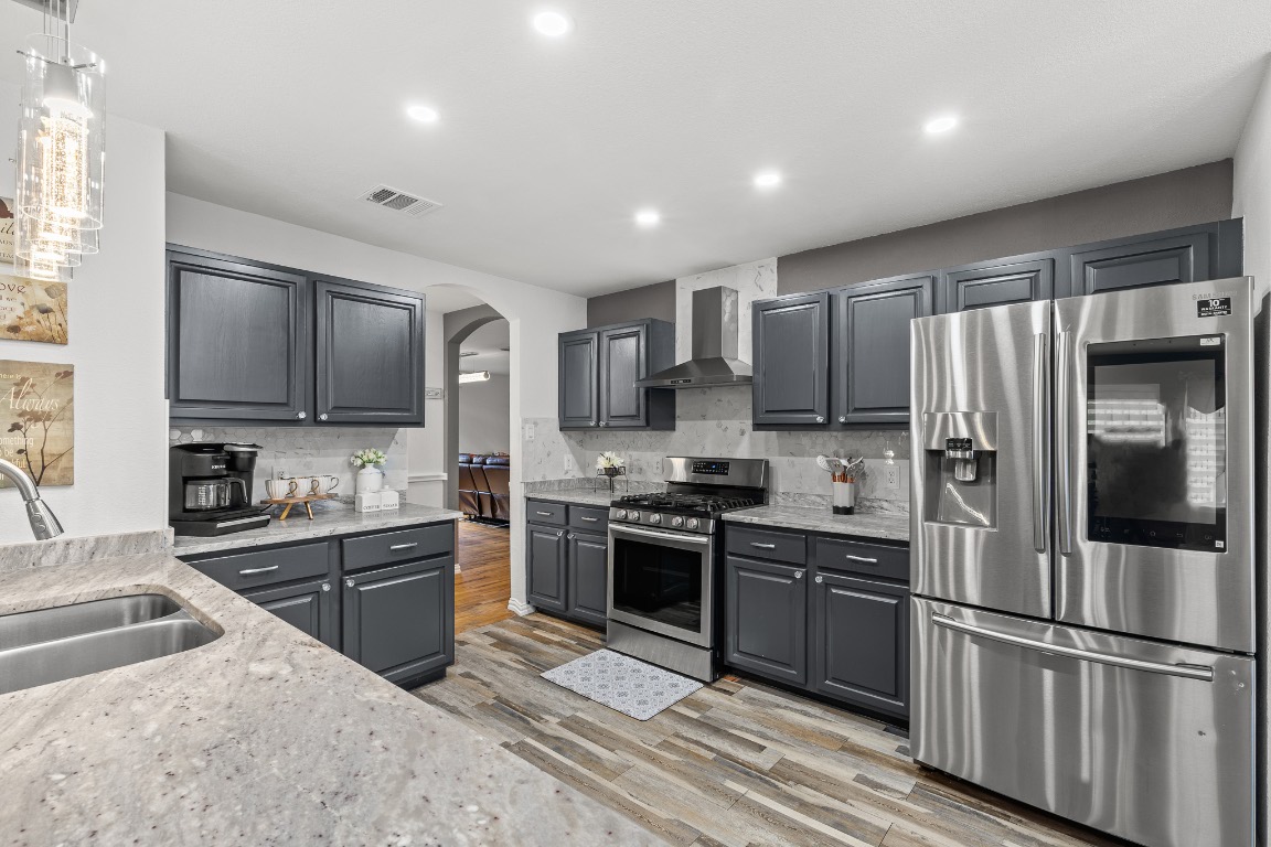 615 Barbara Way Bastrop, TX 78602 - Photo 7 of 27